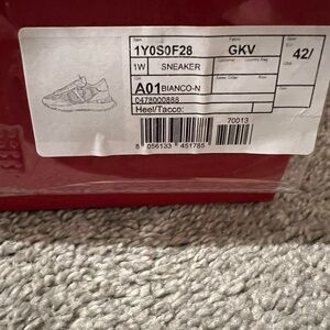 Valentino Garvani Sneakers BRAND NEW